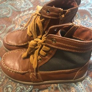 Used Boy Children’s Place Zip UP Boots